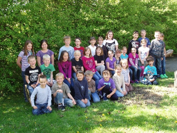 Grundschüler im Jubiläumsjahr 2011 zur 1150 Jahrfeier von Buchheim