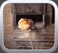 Unser täglich Brot ...
Original Holzofenbrot aus dem Buchheimer Backhaus 
